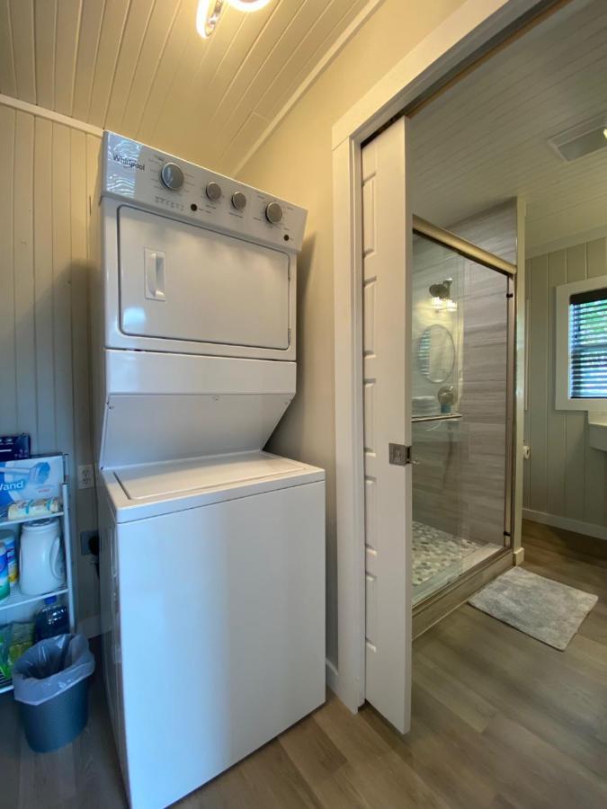 Canary Lake Cottage W/Hot Tub At Sam'S Pizza Hot Springs Extérieur photo